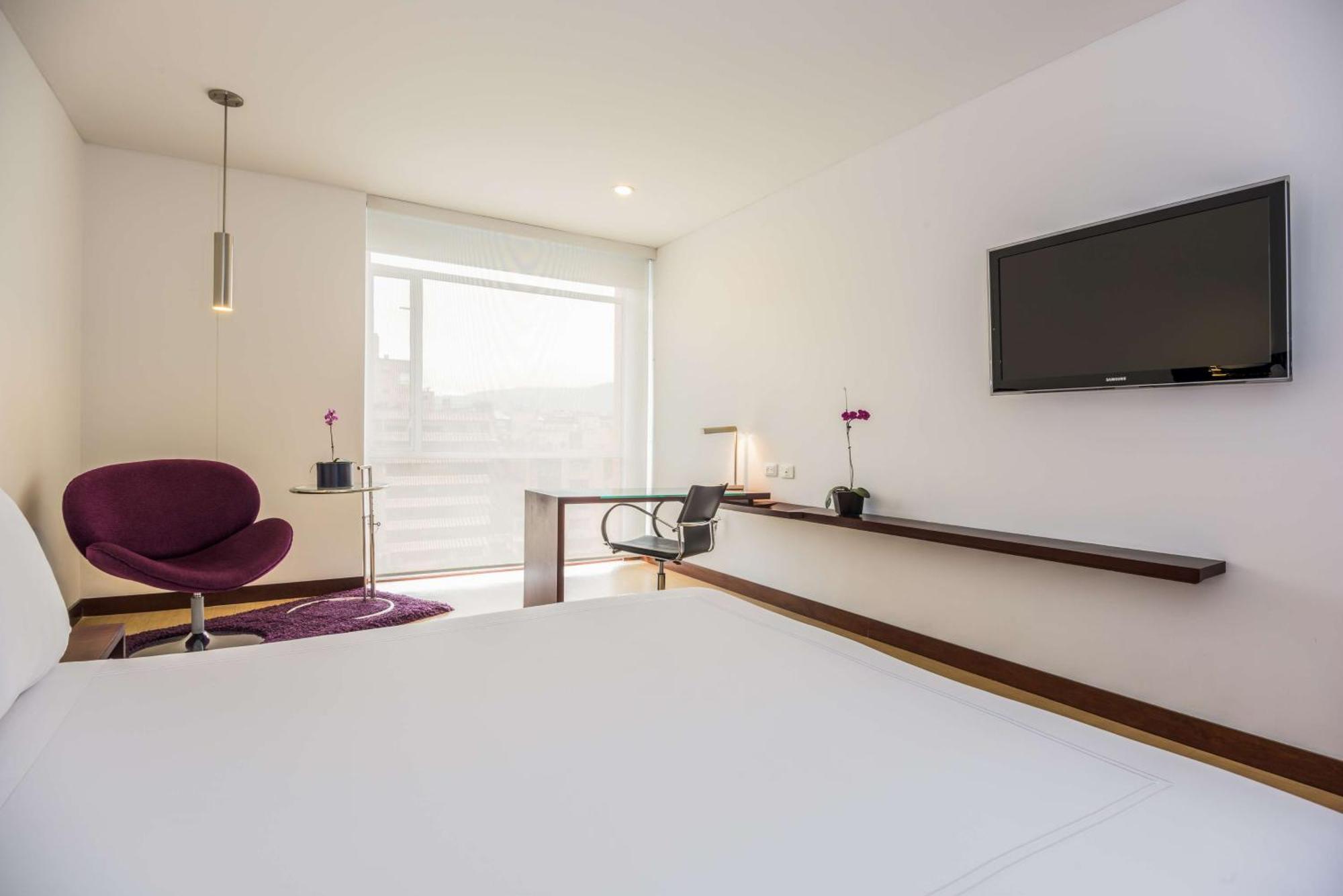 Отель Nh Bogota Urban 93 Royal Экстерьер фото